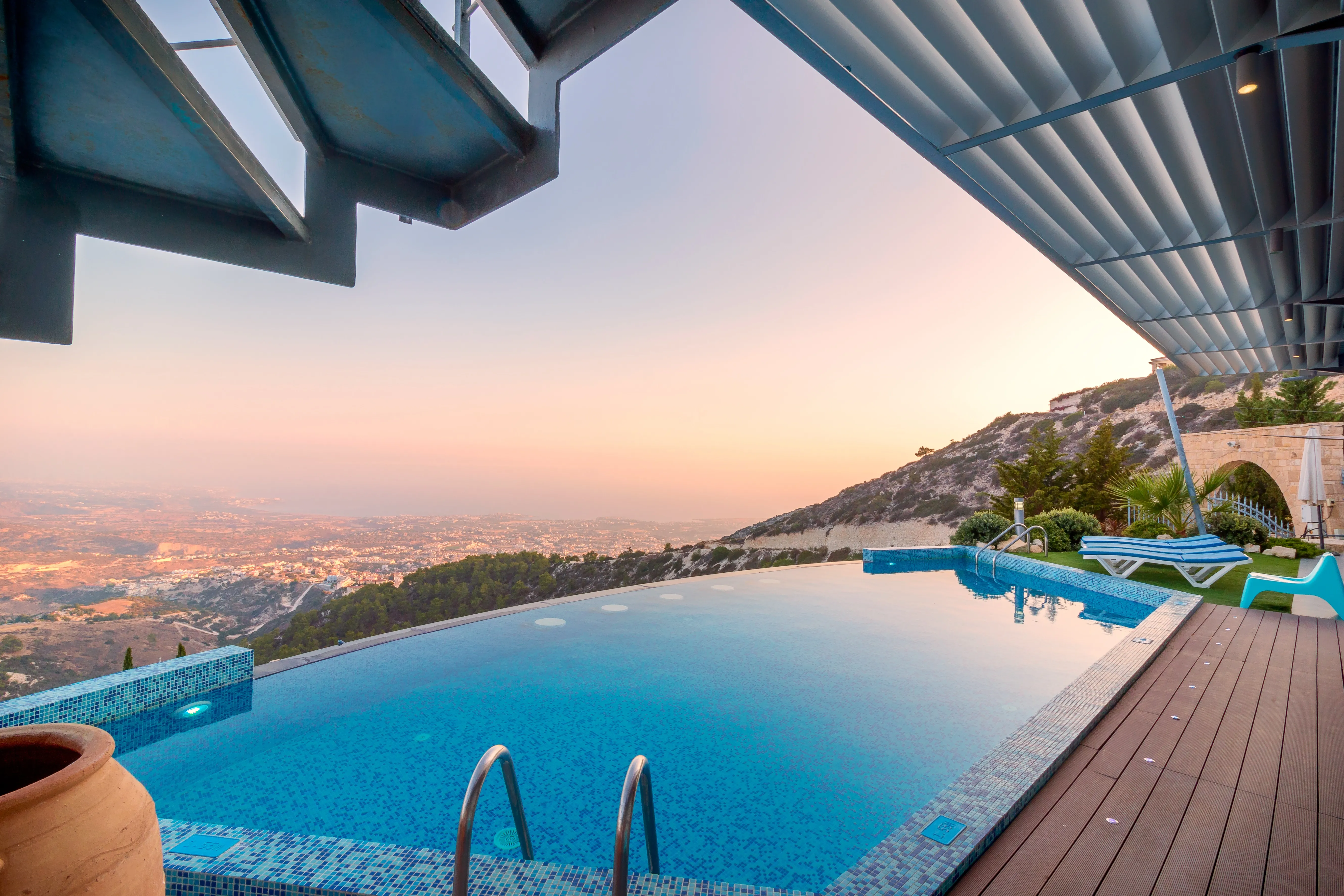 Antalya'da Villa Kiralamak İçin En İyi Alternatifler